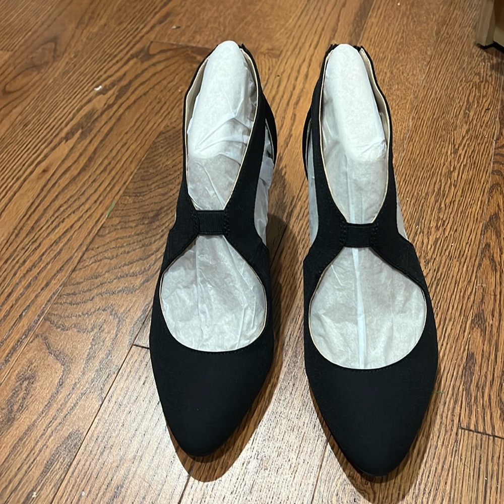 NWT - women’s heels